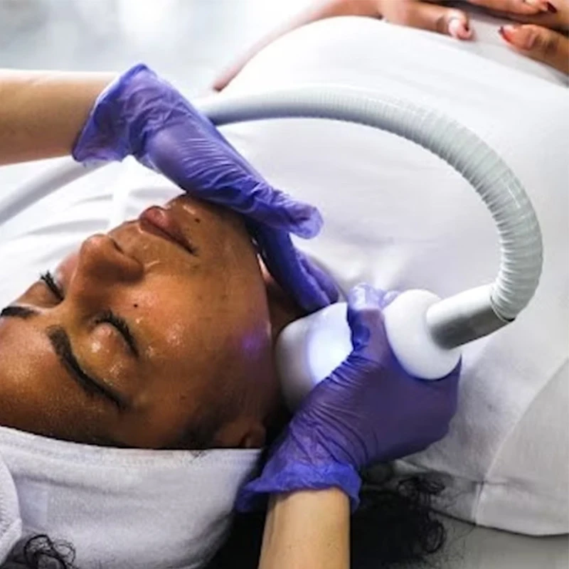 Utáhněte pleťový kryoslimming Cryoskin Facial Machine